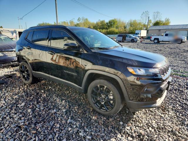 3C4NJDBN2ST569201 - 2025 JEEP COMPASS LATITUDE Qara foto 4