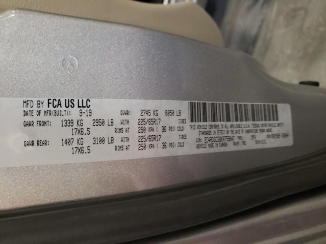 2C4RDGCG8KR759047 - 2019 DODGE GRAND CARAVAN SXT SILVER photo 13