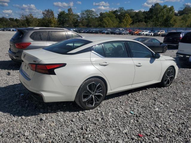 1N4BL4CV2PN338968 - 2023 NISSAN ALTIMA SR WHITE photo 3