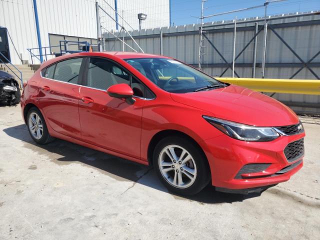 3G1BE6SMXHS525903 - 2017 CHEVROLET CRUZE LT RED photo 4