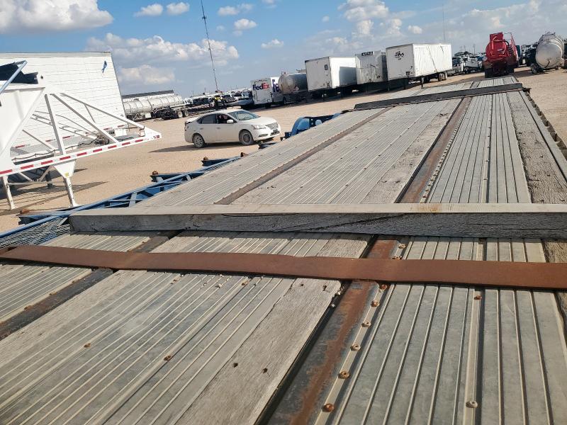 1UYFS248XGA535004 - 2016 UTILITY TRAILER Серебристый фото 5