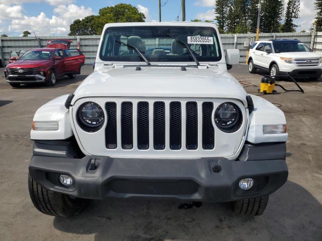 1C4HJXEN6MW851686 - 2021 JEEP WRANGLER U SAHARA თეთრი ფოტო 5