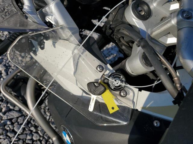 WB1048004DZX68744 - 2013 BMW R1200 GS ADVENTURE WHITE photo 8