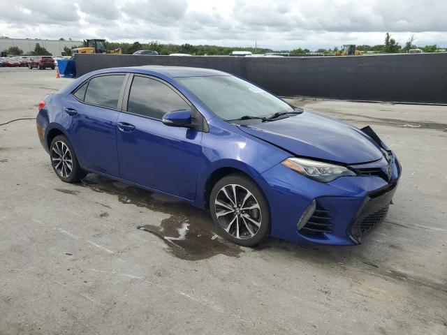 5YFBURHE9JP792786 - 2018 TOYOTA COROLLA L BLUE photo 4