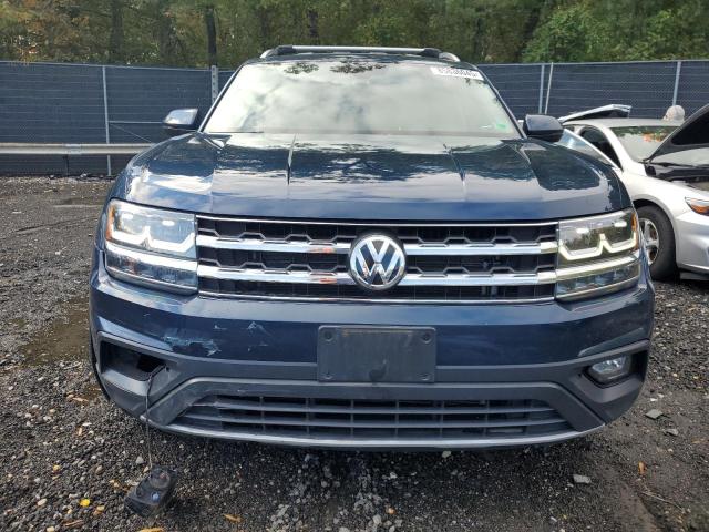 1V2LR2CA5JC523659 - 2018 VOLKSWAGEN ATLAS SE Синий фото 5