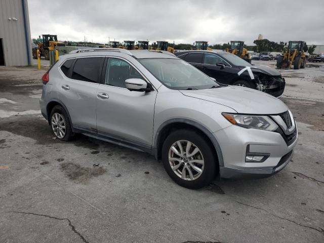 KNMAT2MT6HP606580 - 2017 NISSAN ROGUE S 银色 照片 4