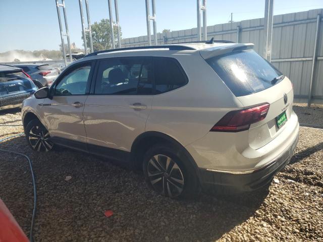 3VV1B7AX9NM050985 - 2022 VOLKSWAGEN TIGUAN S 白色 照片 2