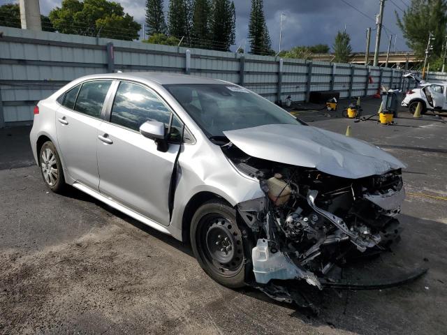 JTDEPRAE7LJ086468 - 2020 TOYOTA COROLLA LE 银色 照片 4