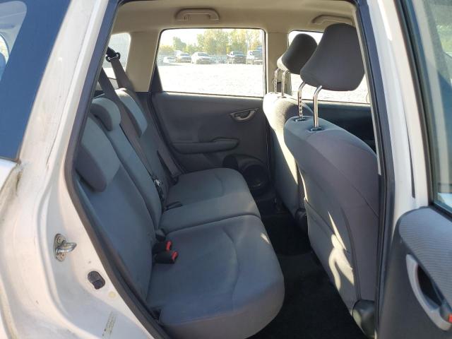 JHMGE8H35CC032134 - 2012 HONDA FIT WHITE photo 11