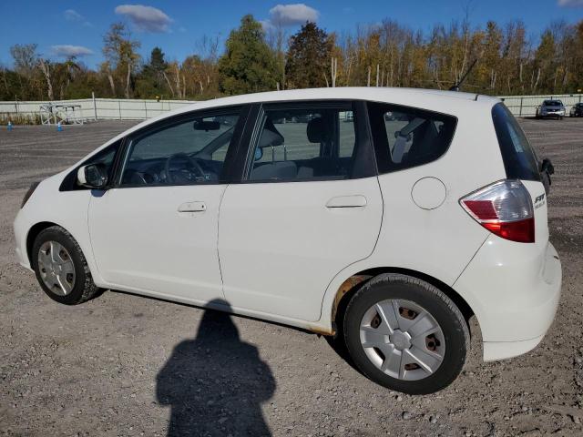 JHMGE8H35CC032134 - 2012 HONDA FIT WHITE photo 2