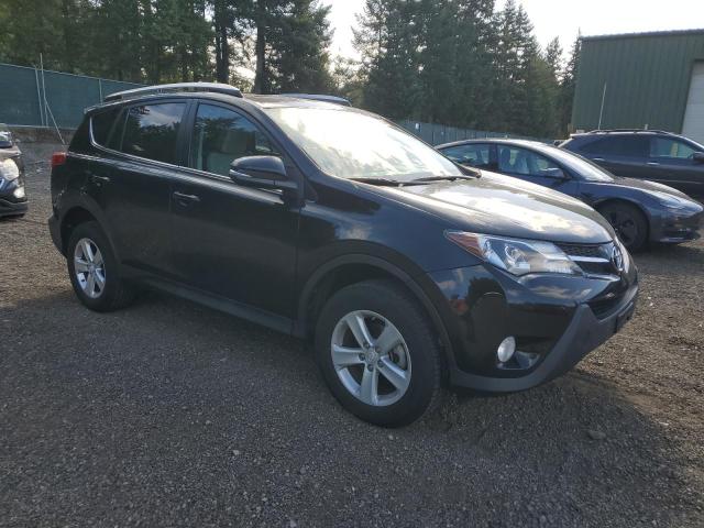 2T3RFREVXDW064126 - 2013 TOYOTA RAV4 XLE შავი ფოტო 4