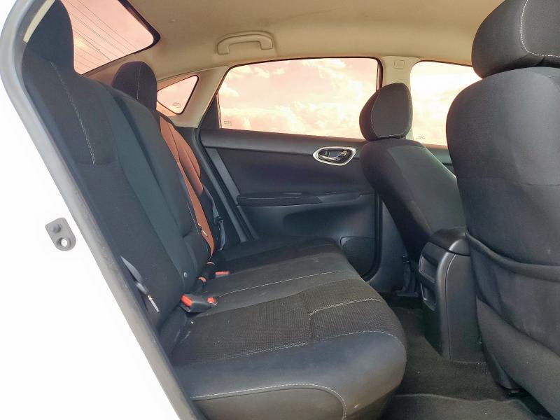 3N1AB7APXFY346562 - 2015 NISSAN SENTRA S თეთრი ფოტო 10