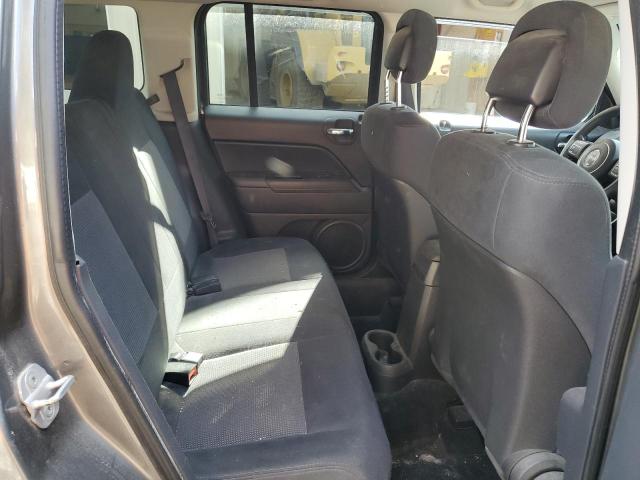 1C4NJRBB4CD563636 - 2012 JEEP PATRIOT SPORT GRAY photo 11