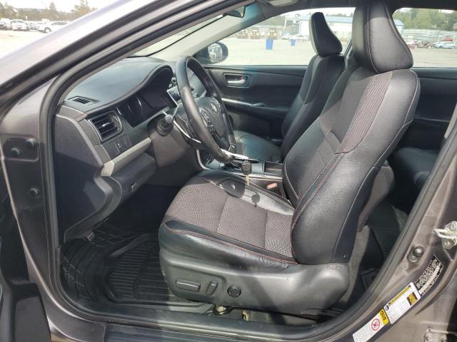 4T1BF1FK5HU336961 - 2017 TOYOTA CAMRY LE ნაცრისფერი ფოტო 7
