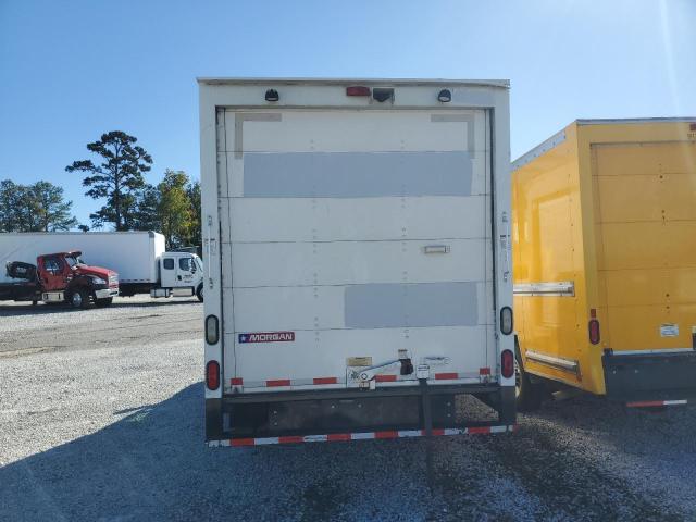 1GB0GRFP3K1184016 - 2019 CHEVROLET EXPRESS G3500 WHITE photo 6