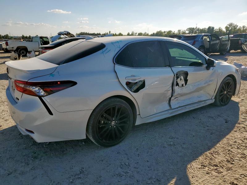 4T1K61AK7PU723906 - 2023 TOYOTA CAMRY XSE WHITE photo 3