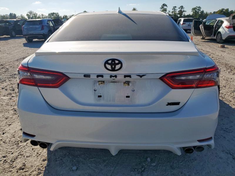 4T1K61AK7PU723906 - 2023 TOYOTA CAMRY XSE WHITE photo 6