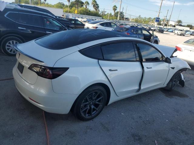 5YJ3E1EAXPF569102 - 2023 TESLA MODEL 3 白色 照片 3
