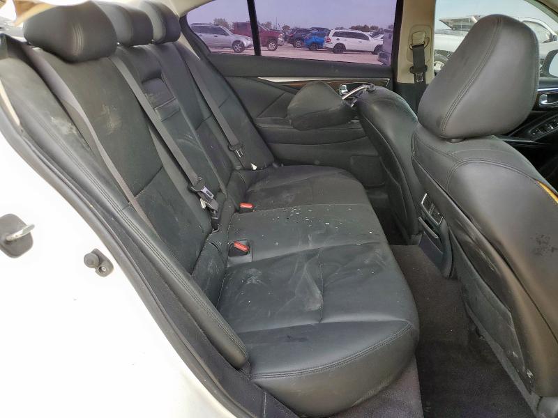 JN1EV7AP4JM364673 - 2018 INFINITI Q50 LUXE WHITE photo 10