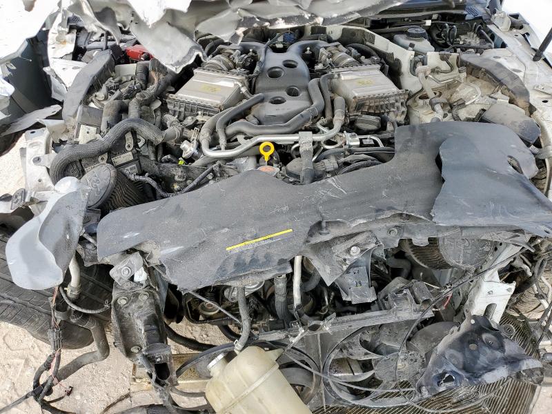 JN1EV7AP4JM364673 - 2018 INFINITI Q50 LUXE WHITE photo 11