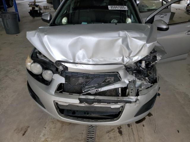 1G1JC5SH8D4172960 - 2013 CHEVROLET SONIC LT Srebrny zdjęcie 11