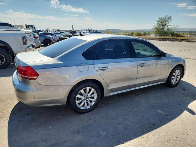 1VWAT7A36EC083367 - 2014 VOLKSWAGEN PASSAT S SILVER photo 3