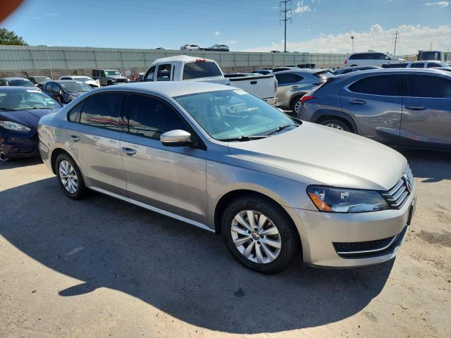 1VWAT7A36EC083367 - 2014 VOLKSWAGEN PASSAT S SILVER photo 4