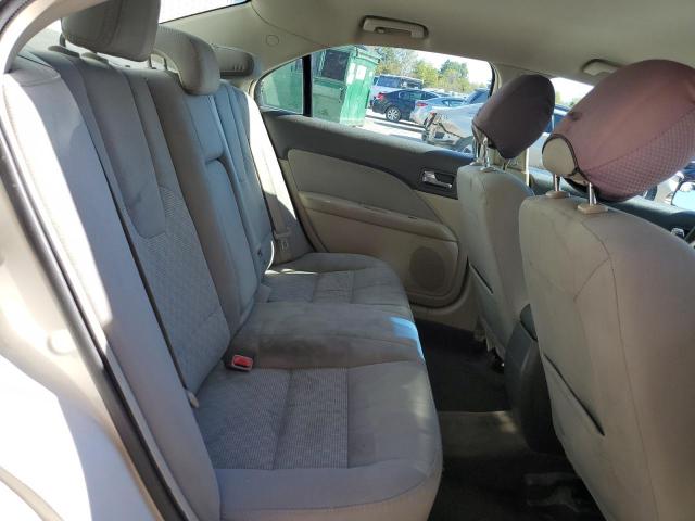 3FAHP0HA1CR379967 - 2012 FORD FUSION SE WHITE photo 10