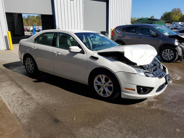 3FAHP0HA1CR379967 - 2012 FORD FUSION SE WHITE photo 4