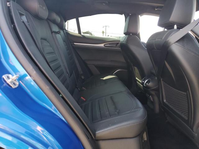 ZASPAKBN4N7D37275 - 2022 ALFA ROMEO STELVIO TI BLUE photo 11