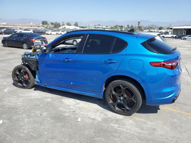 ZASPAKBN4N7D37275 - 2022 ALFA ROMEO STELVIO TI BLUE photo 2