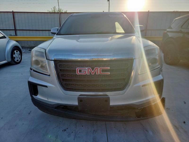 2GKALMEK3H6344524 - 2017 GMC TERRAIN SLE SILVER photo 5