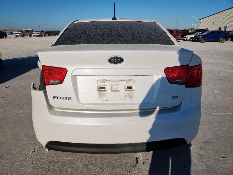 KNAFU4A22C5643380 - 2012 KIA FORTE EX Weiß Foto 6