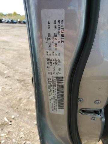 3C4NJDBB8JT354863 - 2018 JEEP COMPASS LATITUDE 银色 照片 13