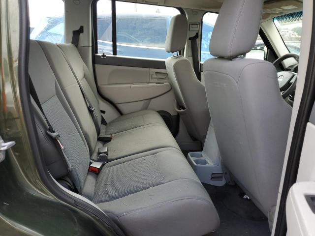 1J8GN28K98W227822 - 2008 JEEP LIBERTY SPORT 绿色 照片 11
