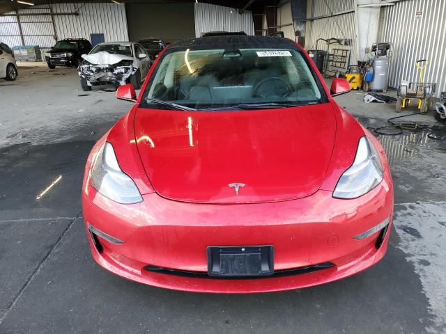5YJ3E1EA7NF304618 - 2022 TESLA MODEL 3 Червоний фото 5