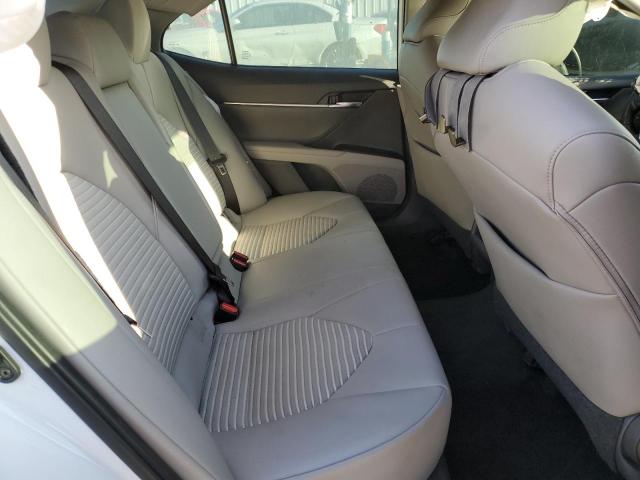 4T1G11AK6LU856977 - 2020 TOYOTA CAMRY SE WHITE photo 10