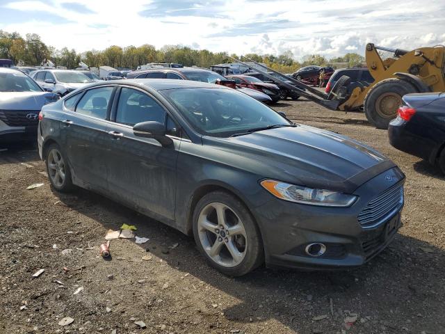 3FA6P0H98FR220154 - 2015 FORD FUSION SE ნაცრისფერი ფოტო 4