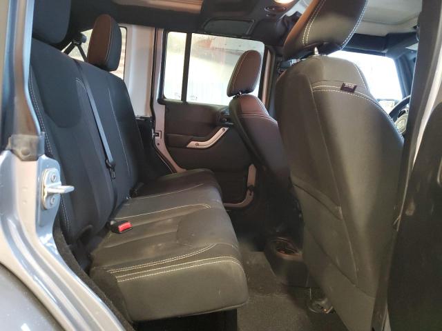 1C4HJWEG7GL143951 - 2016 JEEP WRANGLER U SAHARA 银色 照片 10