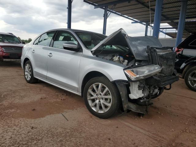 3VWD17AJ4EM238756 - 2014 VOLKSWAGEN JETTA SE 银色 照片 4