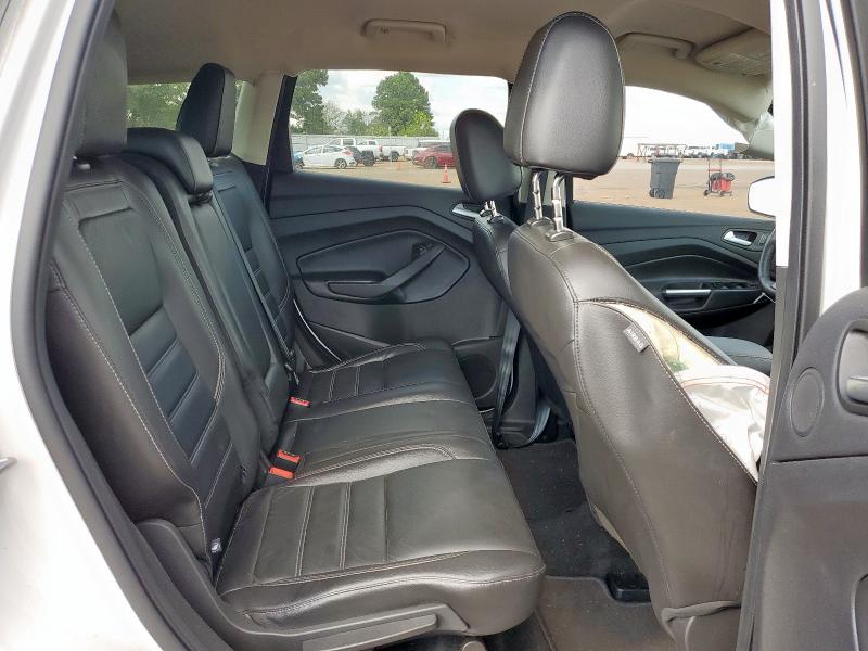 1FMCU0G96HUB29141 - 2017 FORD ESCAPE SE WHITE photo 10