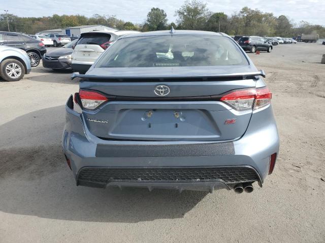 JTDS4MCE9NJ093257 - 2022 TOYOTA COROLLA SE Gris photo 6