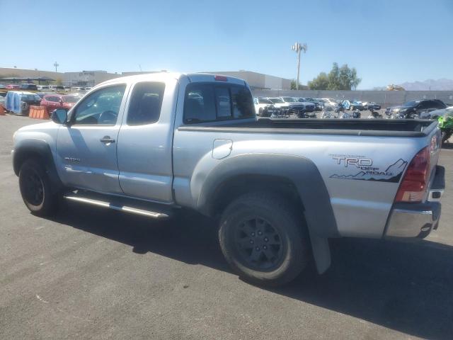 5TETU62N28Z551992 - 2008 TOYOTA TACOMA PRERUNNER ACCESS CAB SILVER photo 2