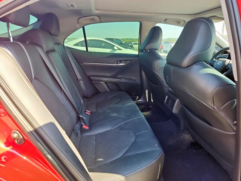 4T1K61AK1NU071765 - 2022 TOYOTA CAMRY XSE Rojo foto 10