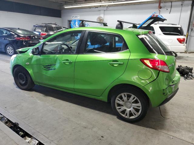 JM1DE1KY3C0146392 - 2012 MAZDA MAZDA2 GREEN photo 2