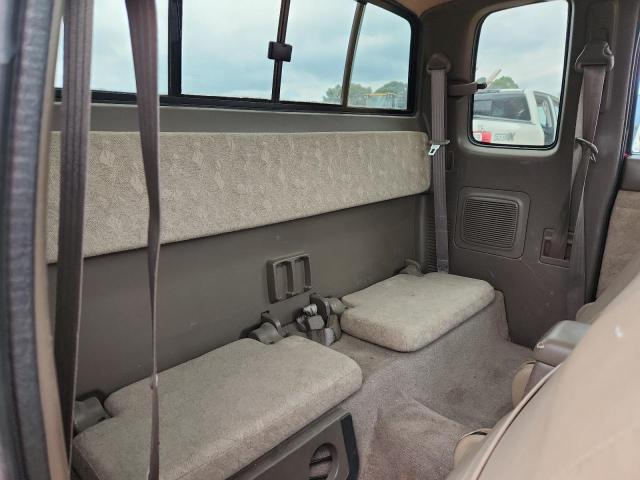 4TASN92N6YZ612990 - 2000 TOYOTA TACOMA XTRACAB PRERUNNER RED photo 10