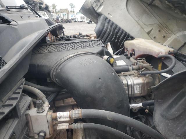 3AKJGLD53GSHA6553 - 2016 FREIGHTLINER CASCADIA 1 WHITE photo 7