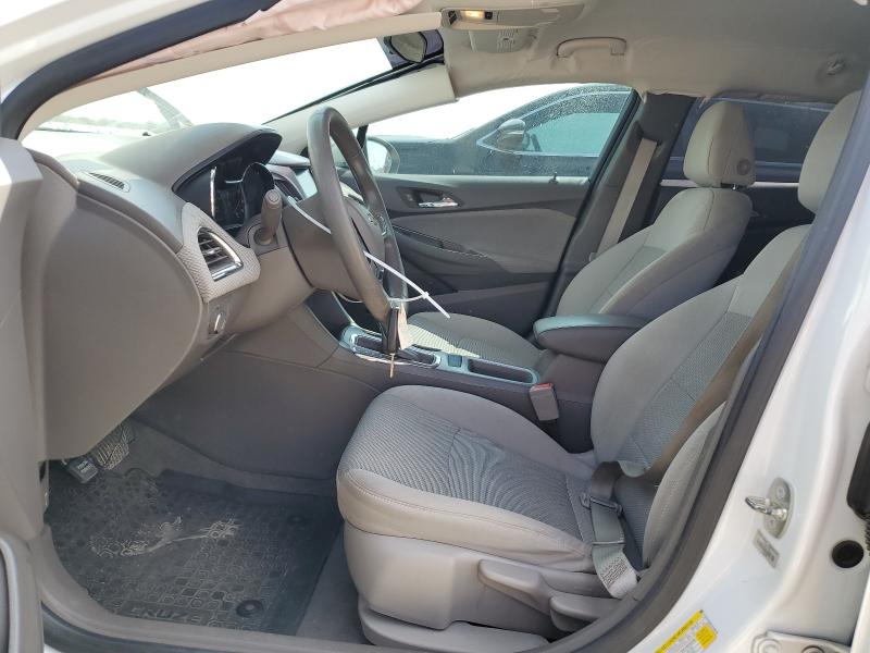 1G1BC5SM3J7205200 - 2018 CHEVROLET CRUZE LS WHITE photo 7