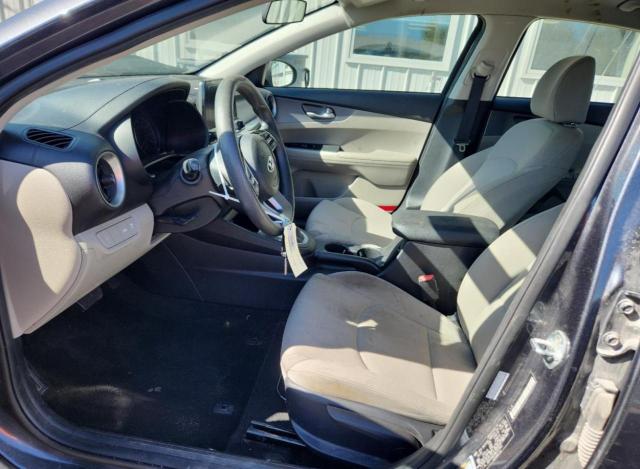 3KPF24AD5ME297583 - 2021 KIA FORTE FE GRAY photo 7