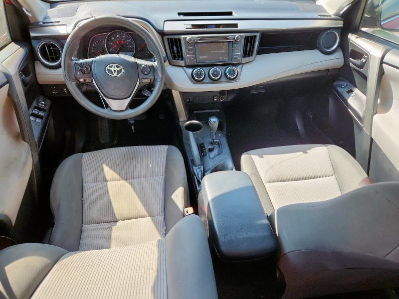 JTMZFREV2FD052794 - 2015 TOYOTA RAV4 LE 红色 照片 8
